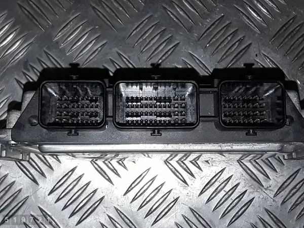Peugeot 308 ECU 9664843780 1.6 HDi 2008 image 4