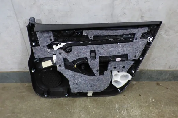 Renault Megane IV Tapicería Puerta Izquierda Delantera OEM 809011466R image 3