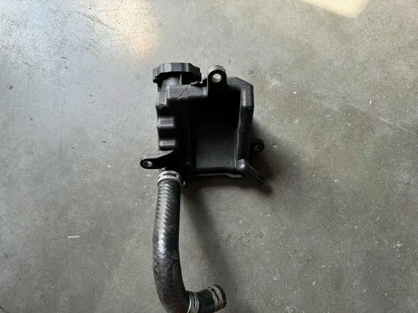 Servostyrningsvätskereservoir A0004602883 Mercedes-Benz image 3