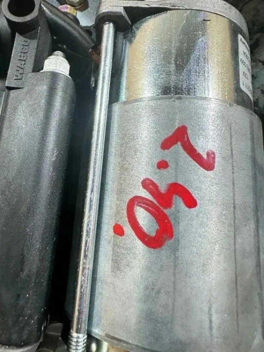 BMW X5 Front Air Suspension Compressor 1092349 image 5