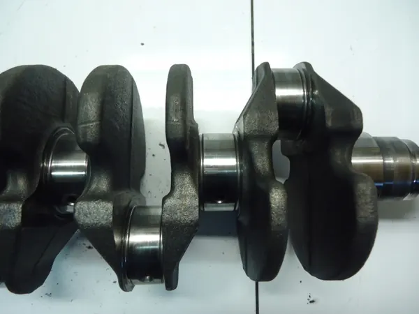 Virabrequim VOLVO S40 1.6 D4162T - Peça OEM image 3
