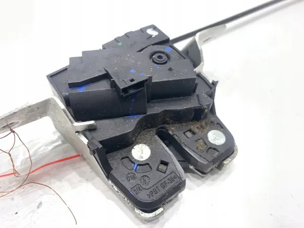 Fecho traseiro OEM A2047500060 para Mercedes S212 image 3