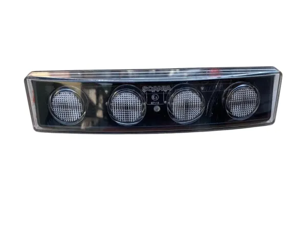 Scania R Euro6 contourlamp OEM 2035104 LH image 2