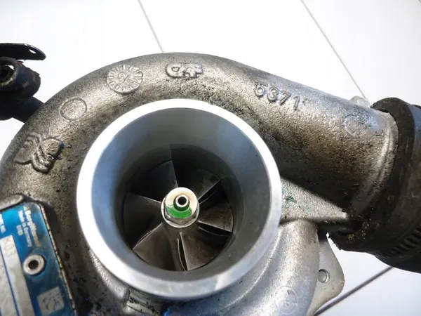 Turbocompresor IVECO DAILY IV 2.3HPI 53039880114 image 3