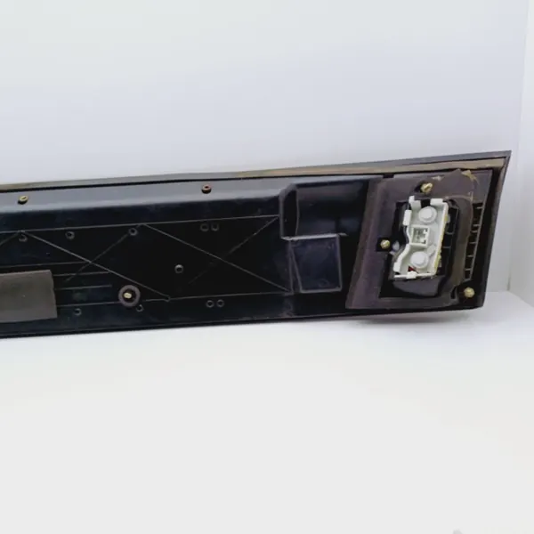 Junta Maletero Lancia Delta OEM DRC83779 - Usado image 9