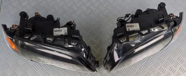 Faróis dianteiros esquerdo e direito BMW E46 LIFT 01-05 image 4