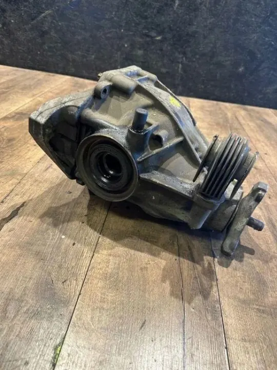 Hinterachsdifferential MERCEDES-BENZ C (W205) A2053510805 image 4