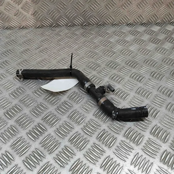 Ford Kuga III 2025 Manguera de Refrigeración image 3