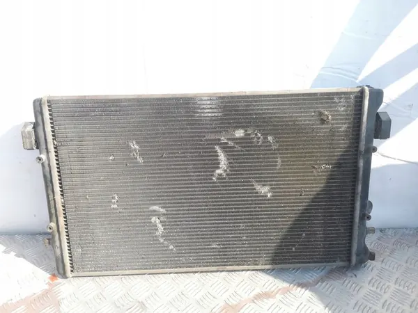 Vattenkylare SKODA OCTAVIA I 1.6L bensin 1J0121253P image 4