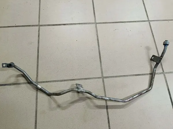 Tuyau d'huile Audi A4 B8 Automatique 8K0317817AT image 2