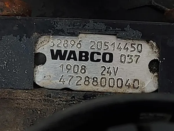 Vanne de suspension pneumatique arrière Volvo FH 12/13 2002-2009 OEM 20514450 image 4