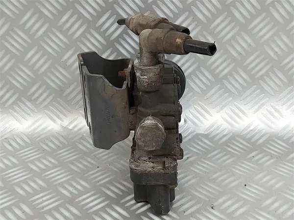 Vanne de suspension pneumatique arrière Volvo FH 12/13 2002-2009 OEM 20514450 image 6