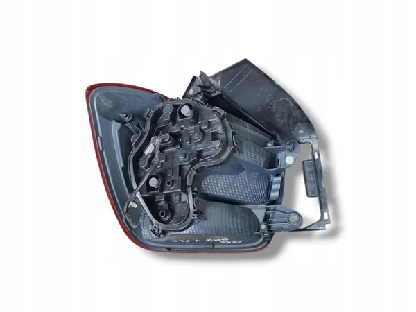 Luz trasera derecha BMW 1 F20/F21 2013 OEM 7270098 image 6