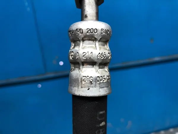 Mangueira hidráulica Mercedes-Benz A211 466 0681 image 4