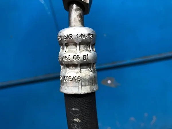 Mangueira hidráulica Mercedes-Benz A211 466 0681 image 5