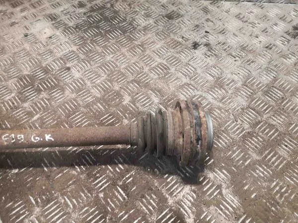 Vänster Bakaxel BMW 5 TOURING (E39) 3.0L Diesel image 3