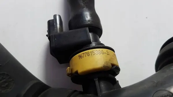 Peugeot 308 Luftslang OE 9677815380 image 2