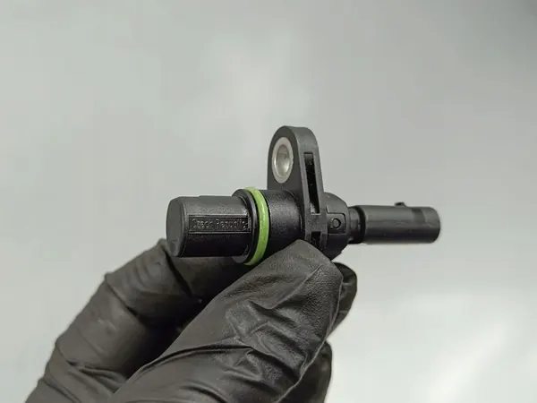 CUPRA Kamaxelpositionssensor 1.4L Bensin 2023 OEM 04L907601A image 5