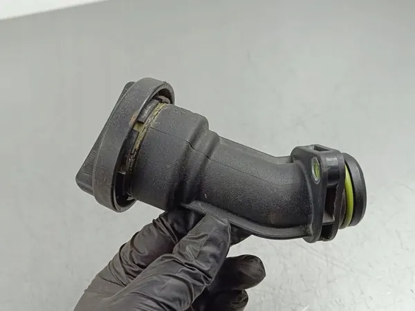 2020 KIA Stinger Tampa de óleo 224303C400 image 2