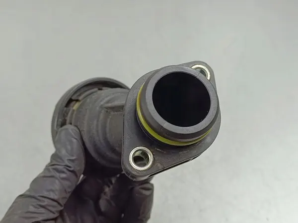 2020 KIA Stinger Tampa de óleo 224303C400 image 3