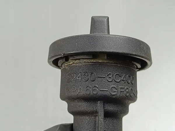 2020 KIA Stinger Tampa de óleo 224303C400 image 4