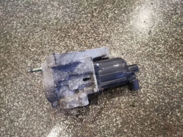 EGR-Ventil Mazda CX-7 2011 OEM R2AA20300B image 2