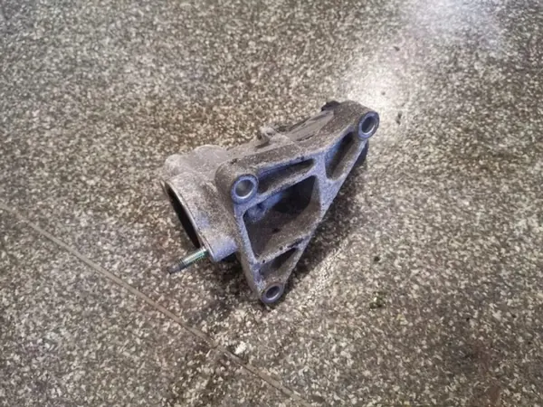 EGR-Ventil Mazda CX-7 2011 OEM R2AA20300B image 4