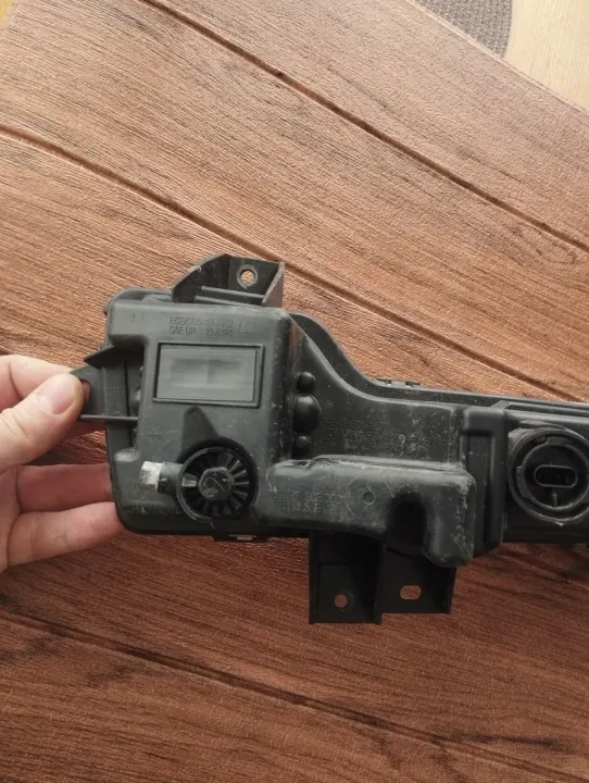 Tesla Model 3/Y Halógeno LED DRL Izquierdo OEM 162479700A image 3