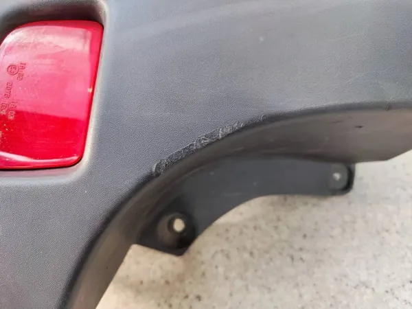 Canto do para-choque traseiro esquerdo Renault Master III 850176896R image 4