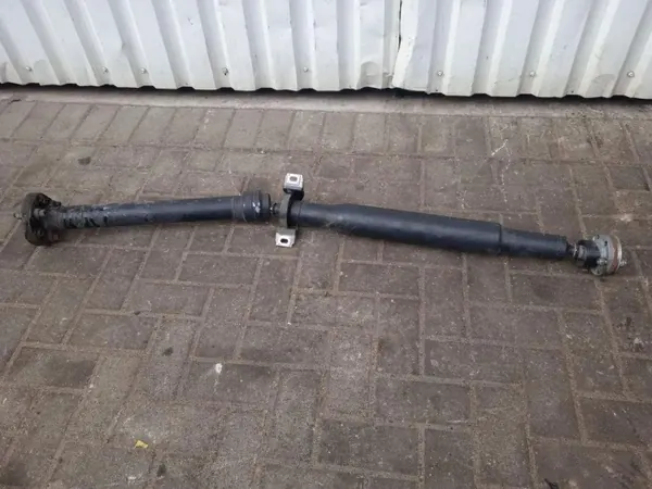 Mercedes GLE W166 Vetoakseli OEM A1664101001 image 2