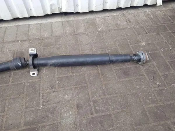 Mercedes GLE W166 Vetoakseli OEM A1664101001 image 6