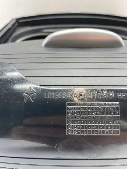 Porte-gobelet Dodge Charger AE02548DX9003 - Console image 4