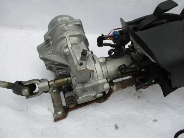 Direction assistée électrique Hyundai i30 OEM 563002L700 image 5
