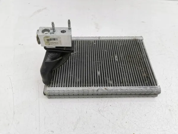 Peugeot 3008 II Verwarmingskern OEM A31101900 image 2