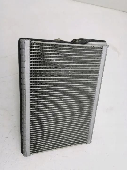 Peugeot 3008 II Verwarmingskern OEM A31101900 image 7