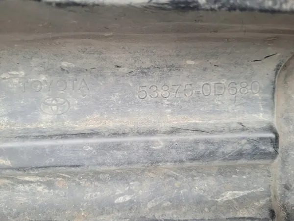 Para-lama dianteiro direito Toyota Yaris OEM 53875-0D680 image 7