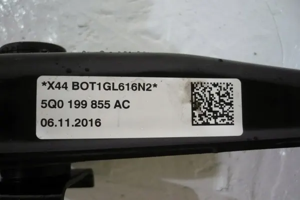 VW Audi Gearbox Mount 5Q0199855AC image 3