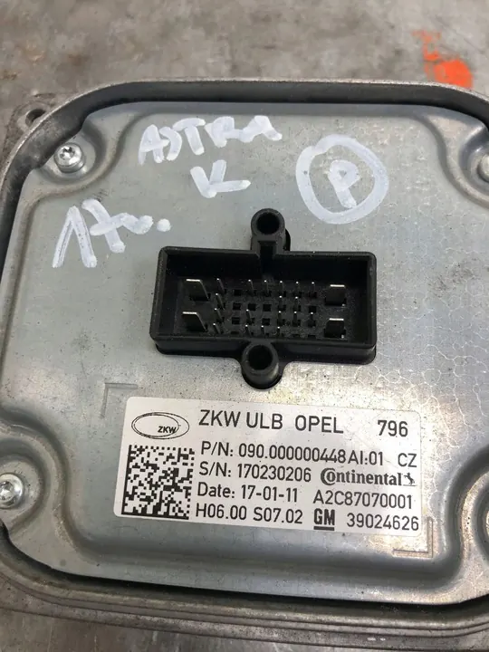 XENON-UMWANDLER OPEL ASTRA K image 3