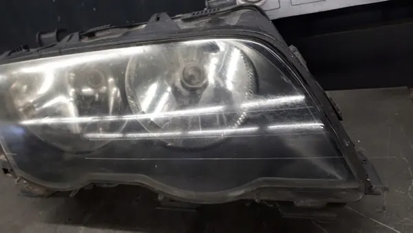 Farol dianteiro direito BMW E46 image 2