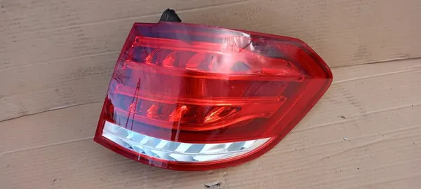 Rechter achterlicht Mercedes E-Klasse 212 LED A2129069202 image 4