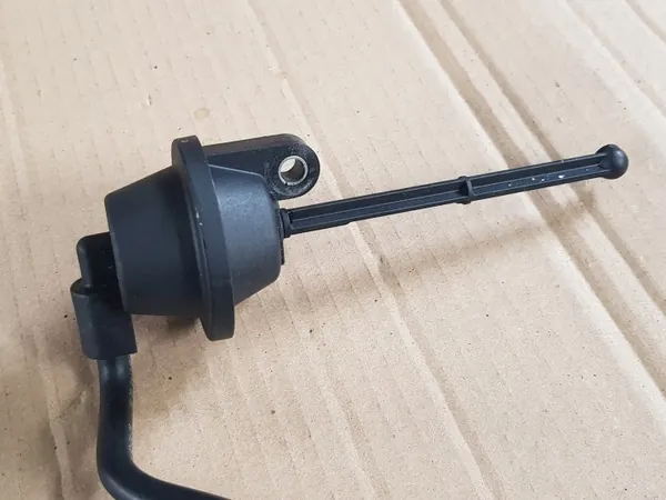 EGR-koeler vacuümklep OEM AUDI A4 B8 A5 8T Q5 8R A6 C6 image 5