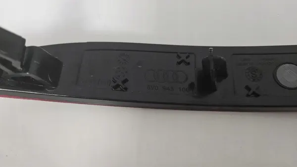 AUDI A3 Oikea Heijastin 8V0945106 image 6