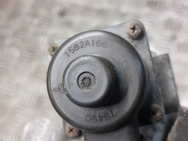 EGR-venttiili Mitsubishi Outlander 2.0 Hybrid 4WD 121 HP image 3