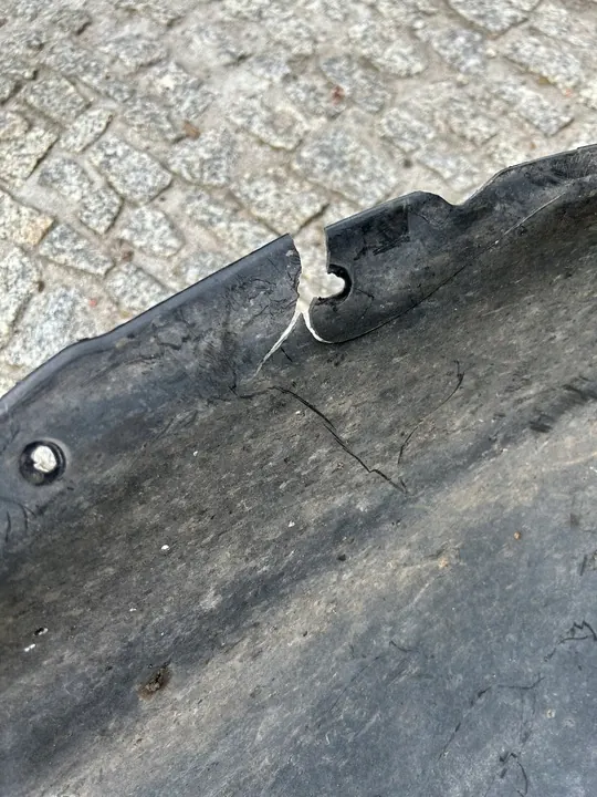 VW Golf VI Plus Right Front Wheel Arch 5M0805978 image 2