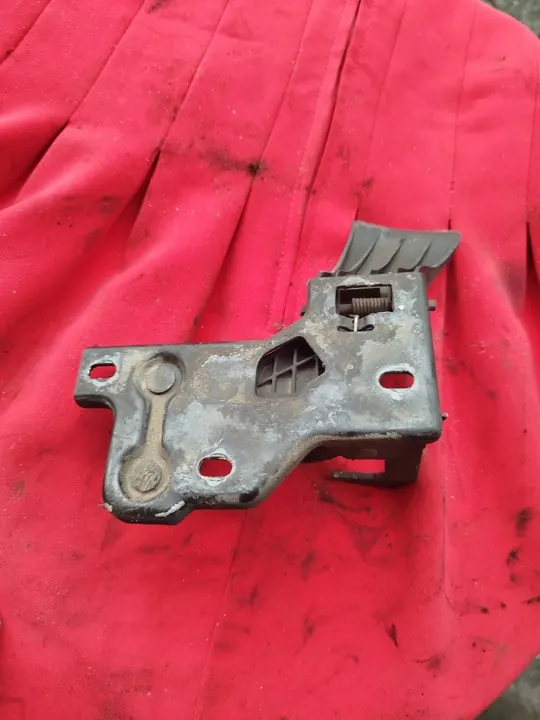 SKODA FABIA II LIFT ROOMSTER 11-15 Motorhuv Lock 5J0823480C image 2