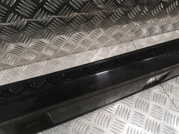 Faixa lateral direita OEM 4G0853856M para Audi A6 C7 Lift image 4