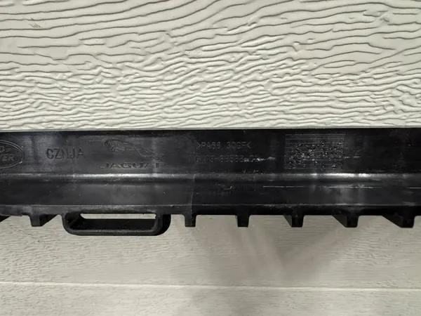 Jaguar XF X260 XE X760 Radiator Mounting Panel GX73-85588-DA image 3