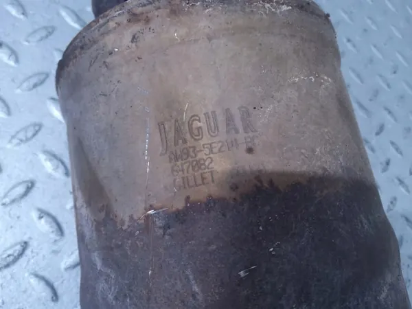 Katalysator/DPF Rechterzijde AW935E214BC image 6