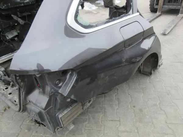 BMW OE 4x4OE002877 Garde-boue Arrière Plancher image 4