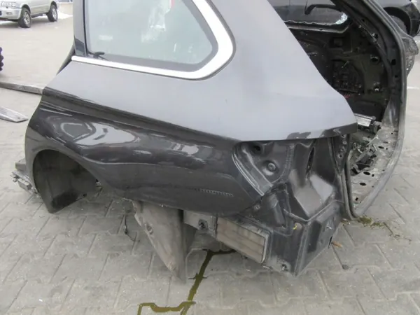 BMW OE 4x4OE002877 Garde-boue Arrière Plancher image 9